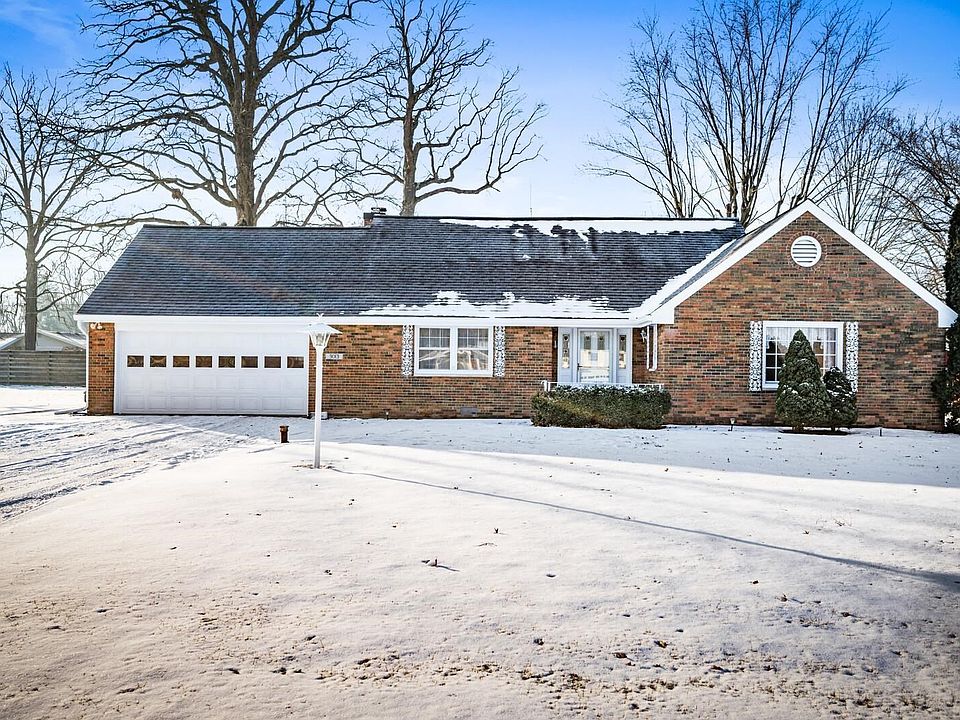 1st image of 3013 E Oaklawn Dr