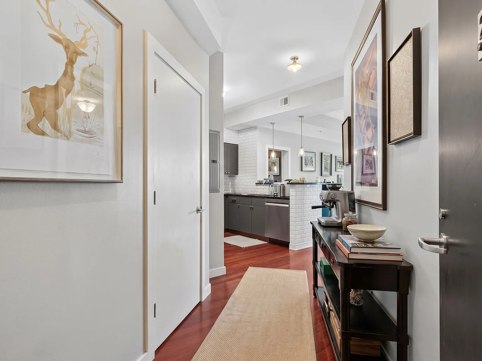 2 bed, 1540 sqft, $5,725 — Photo 4