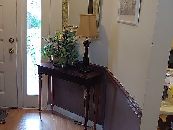 ENTRANCE FOYER
