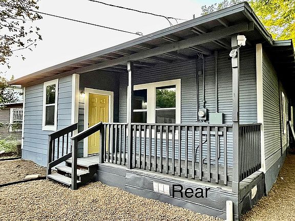 3rd image of 2130 Cincinnati Ave