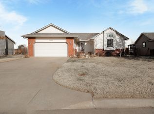 10506 W Harvest Ln, Wichita, KS 67212