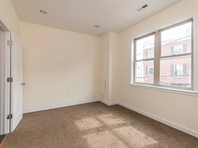 1612 N Sydenham St — Photo 21