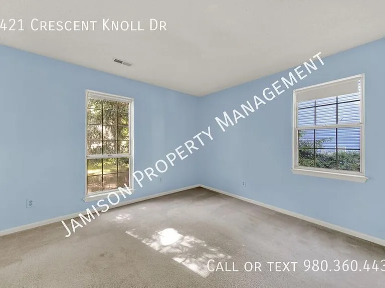 3421 Crescent Knoll Dr — Photo 24