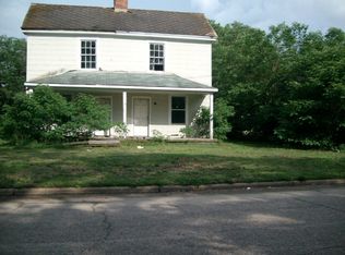 1004 Cedar St, Roanoke Rapids, NC 27870