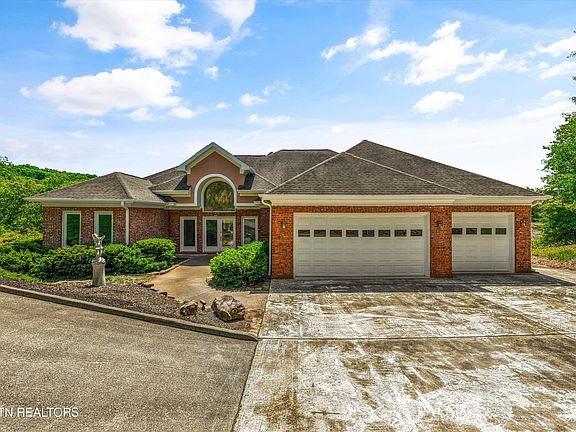 5th image of 1001 Blackberry Ridge Rd