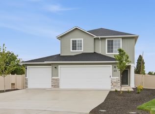 462 Oliver St, Emmett, ID 83617