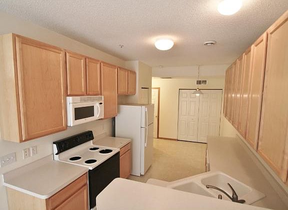 3rd image of 5050 Holly Ln N #808