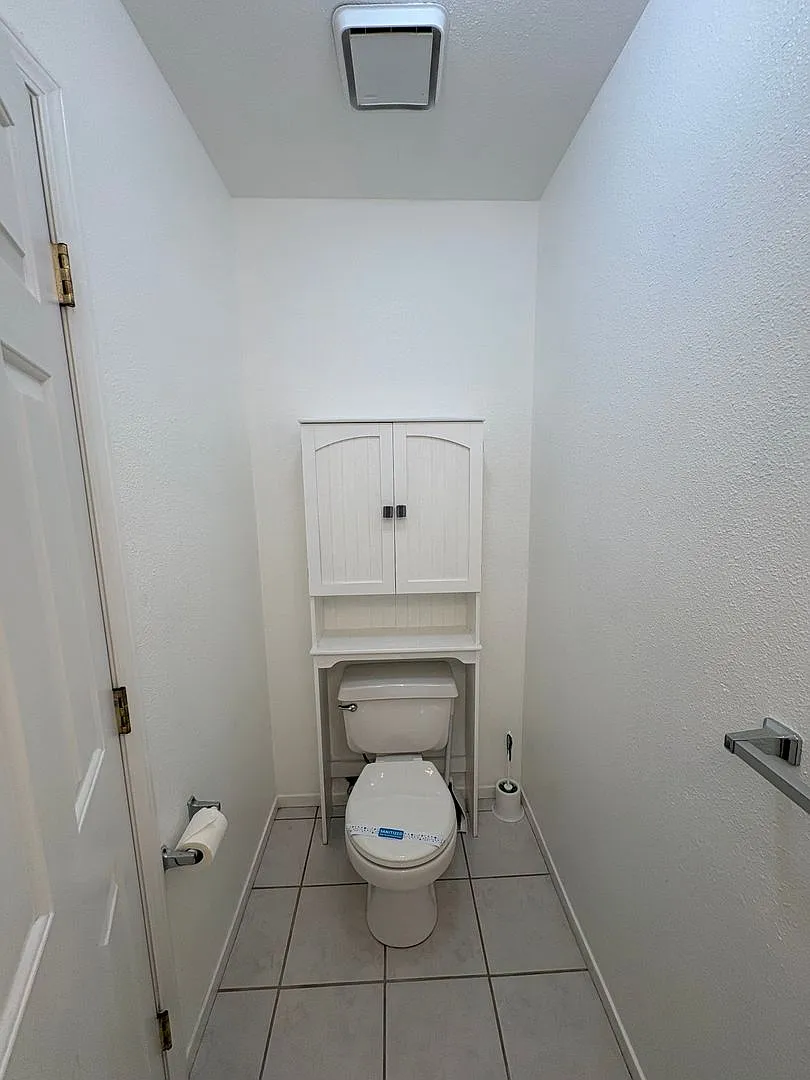 SW Two Story home Rent Ready! — Photo 4