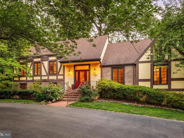 644 Robinson Ln, Haverford, PA 19041
