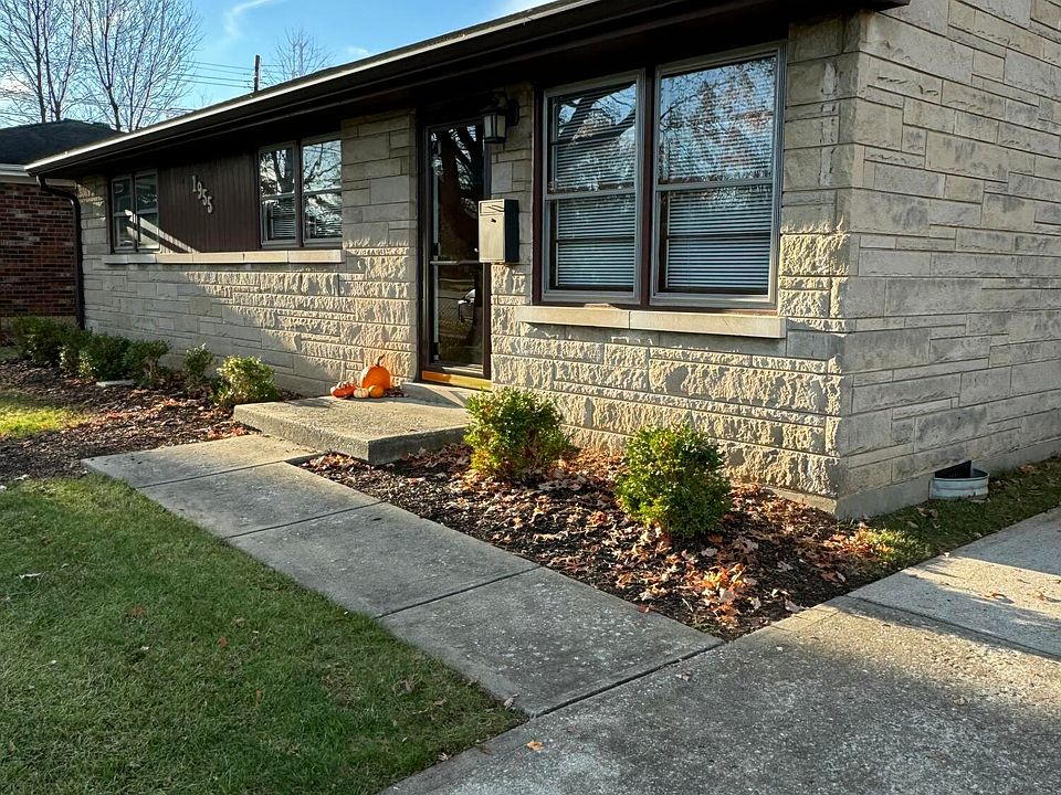 1st image of 1955 Kingtree Dr