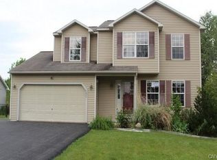 8624 Weaver Rd, Cicero, NY 13039