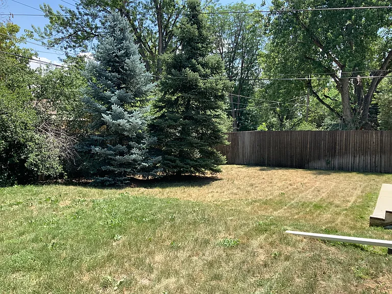 2854 S Yates St — Photo 21