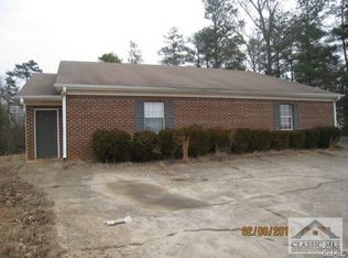 242 Wood Ave, Winder, GA 30680