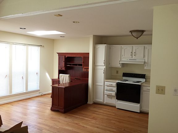 Kitchen/Breakfast Area