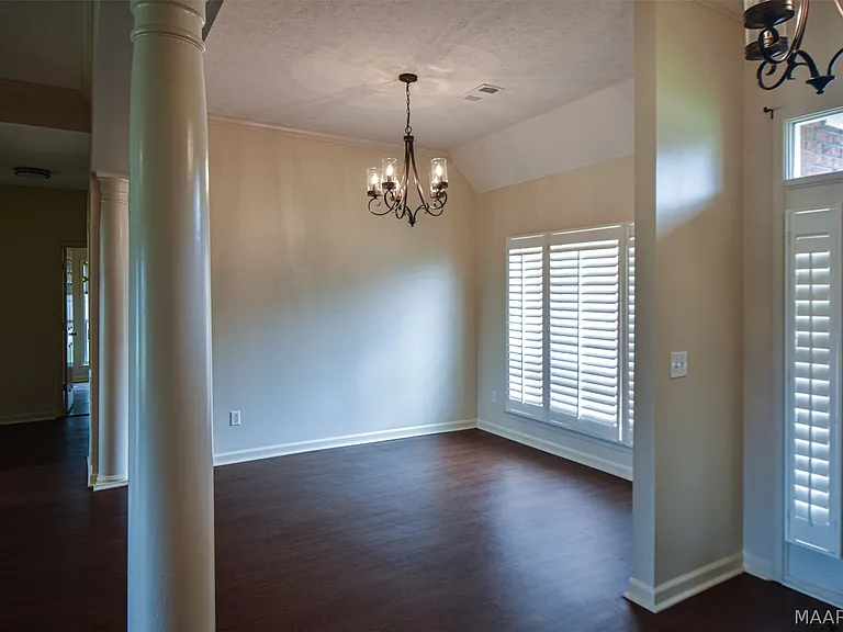 1691 Rambling Brook Ln — Photo 15