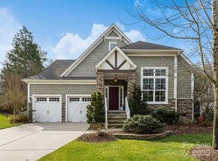 19914 Wooden Tee Dr, Davidson, NC 28036