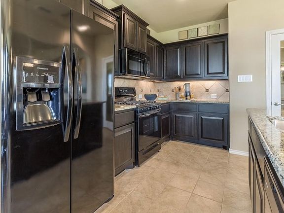 Home images & Floor Plans are for illustration purposes only & may vary from actual home