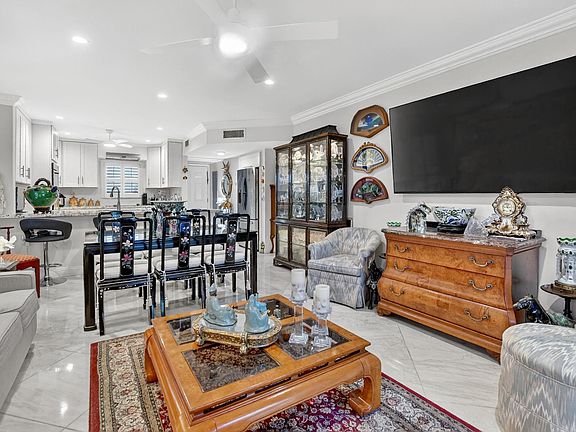 2nd image of 250 NE 20th Street #2270