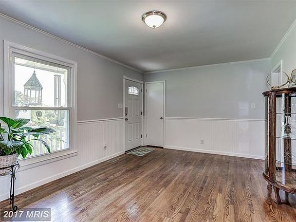 3rd image of 6700 Lake Dr