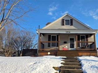 1506 Oak St, Chester, IL 62233