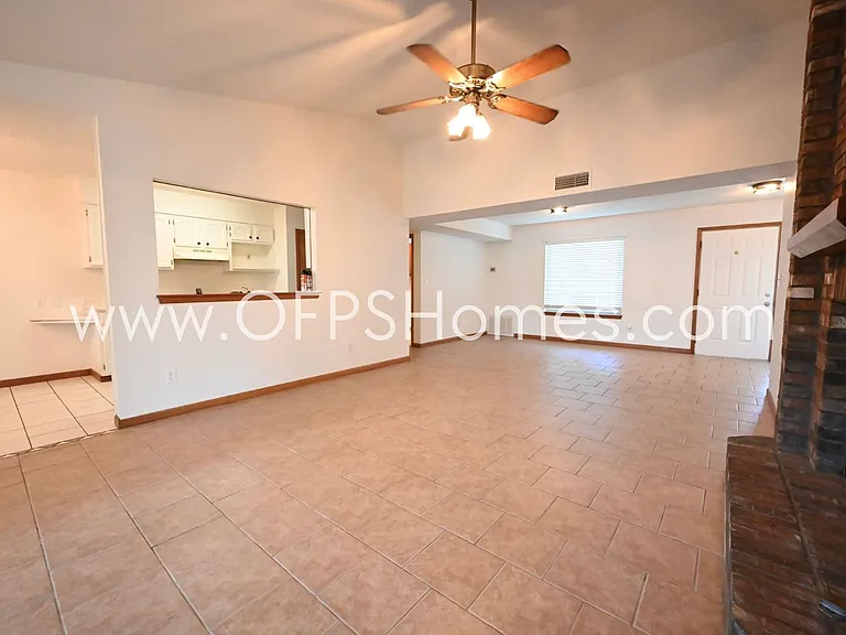 3934 Balsam Dr — Photo 12