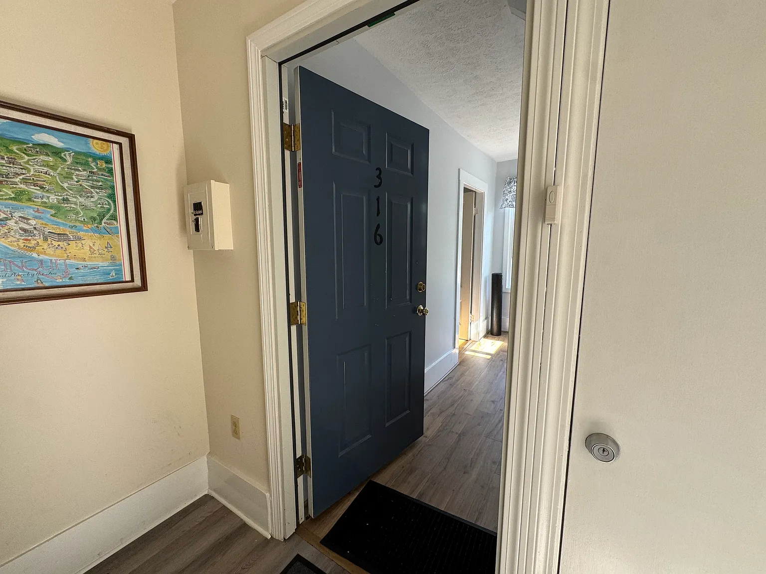 2 bed, 1339 sqft, $2,000 — Photo 4