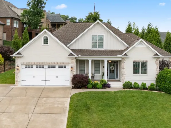 10213 Fox Cove Rd, Knoxville, TN 37922