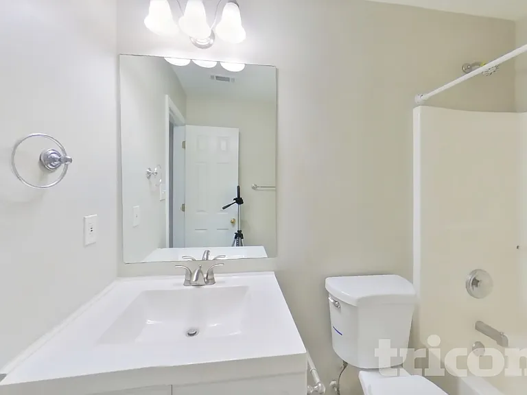 115 Victor Ln — Photo 14