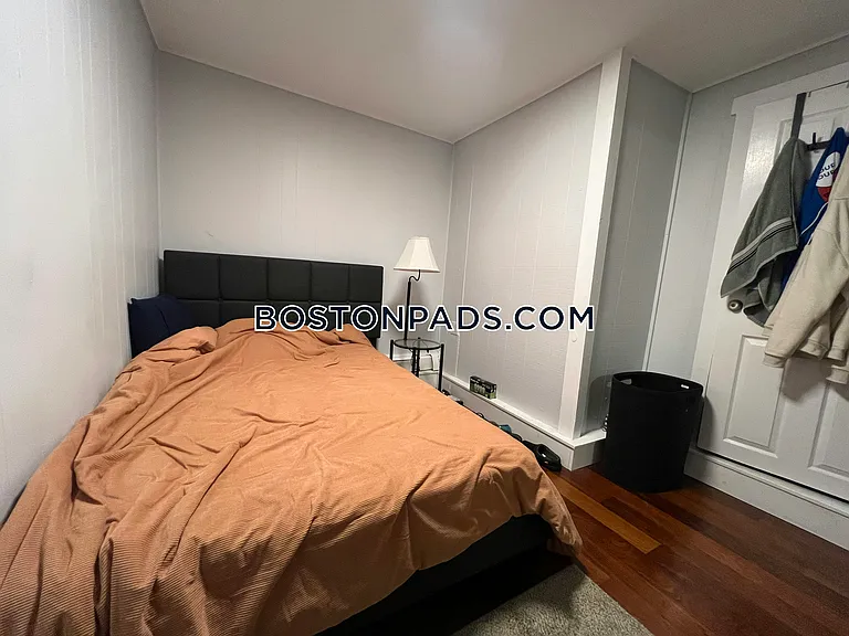 24 Farrington Ave #1 — Photo 40