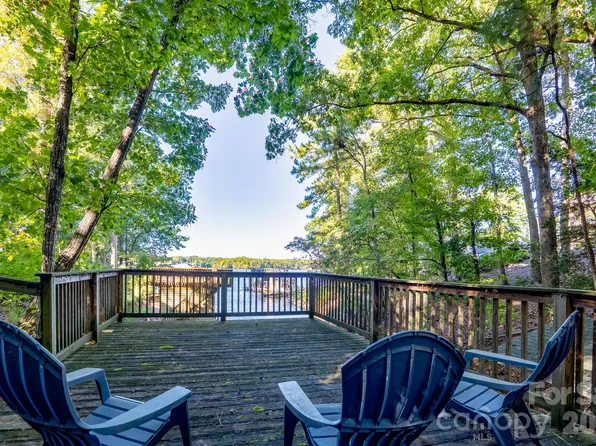 192 Tillery Park Dr, Mount Gilead, NC 27306