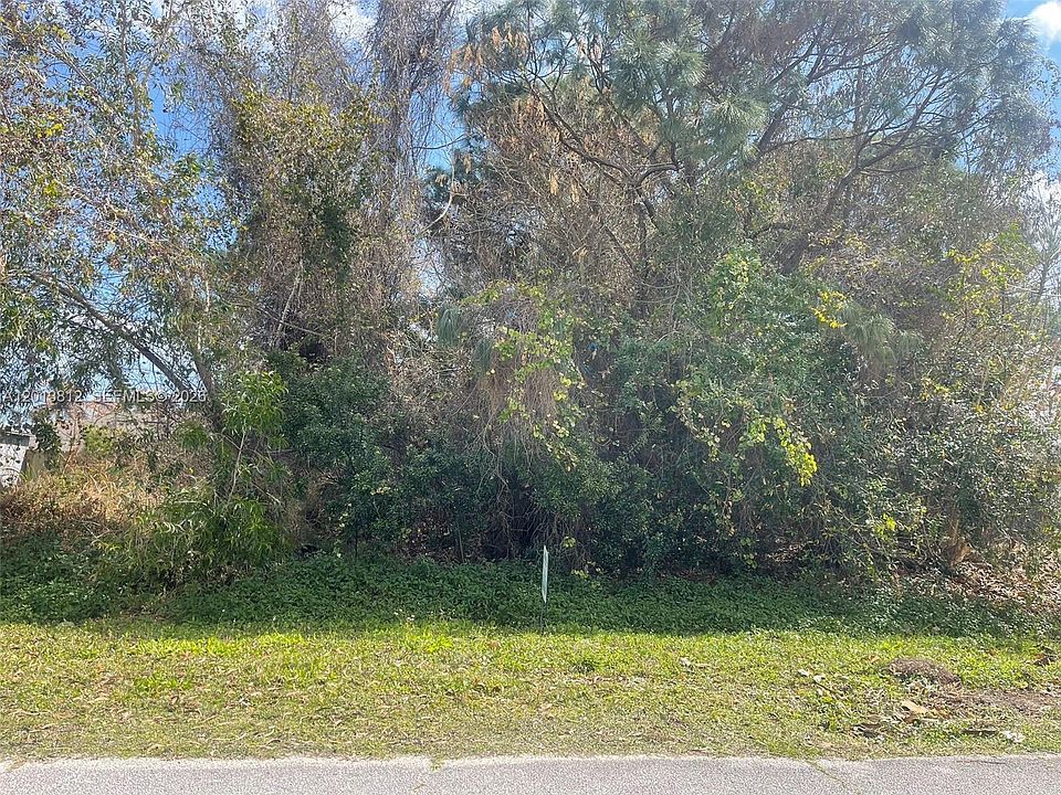 1st image of 1571 SE Mariana Rd
