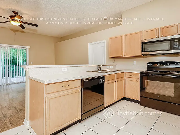 137 Dover Bluff Dr — Photo 6