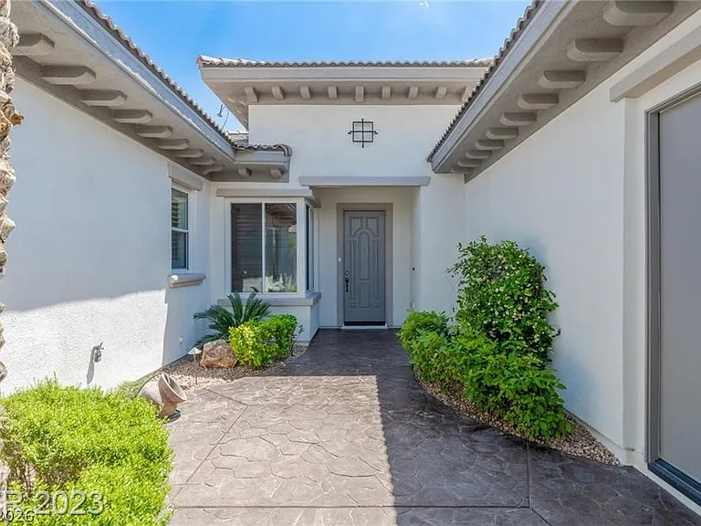 1447 Foothills Village Dr — Photo 11
