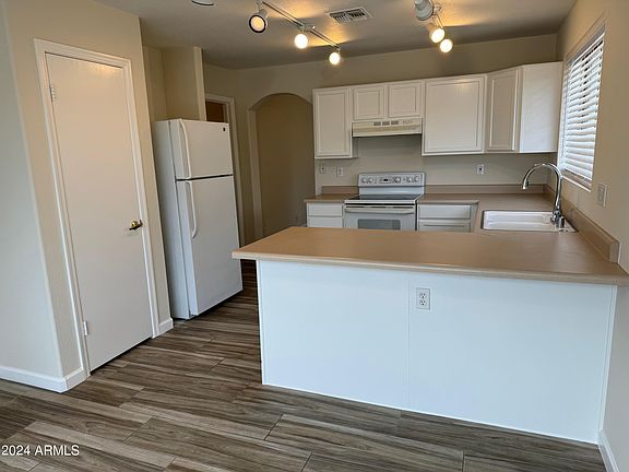 3rd image of 5162 W Campo Bello Drive