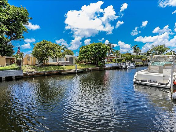 2nd image of 2512 Okeechobee Ln