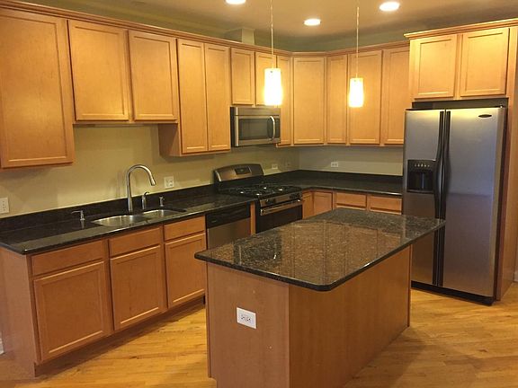Gorgeous Kitchen with Granite Countertops