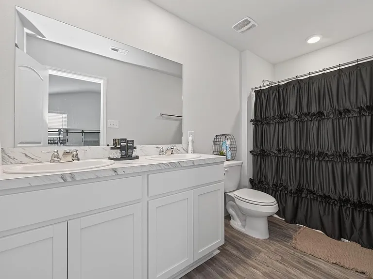 72 County Road 51028 — Photo 5