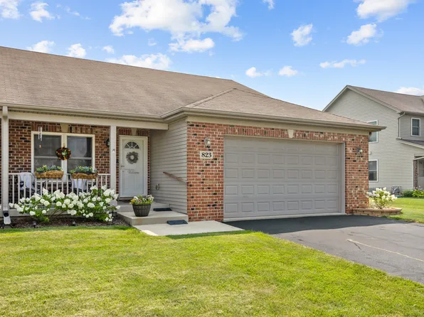 823 Karen Dr #823, Hampshire, IL 60140