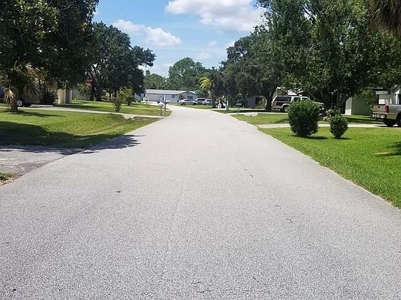 2nd image of 26 Fairview Ln