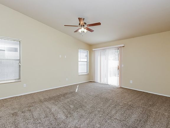 3rd image of 10855 W Edgemont Ave