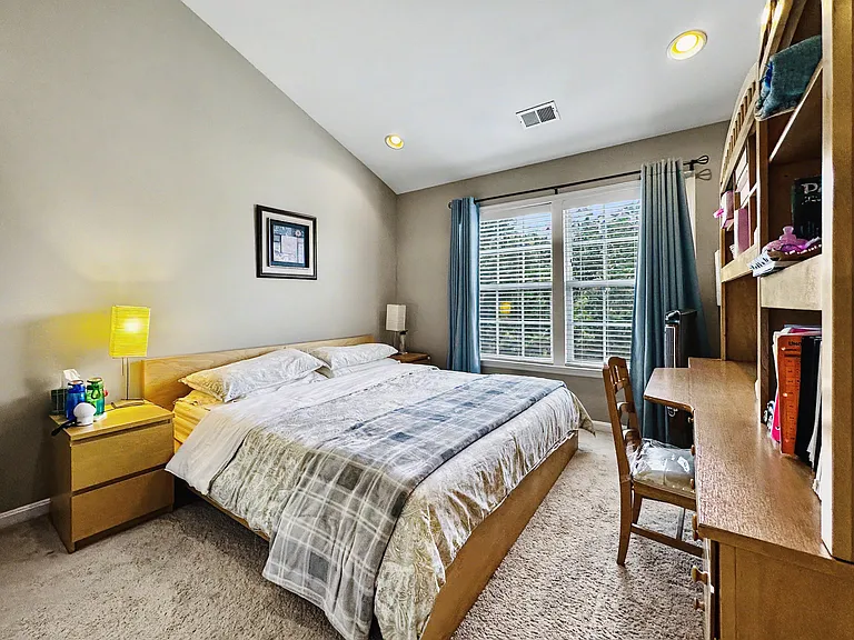 802 Revelstore Ter NE — Photo 19