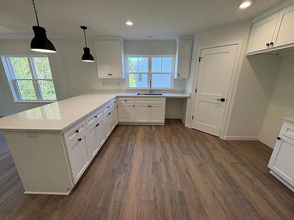 5th image of 269 Cardinal DRIVE