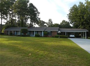 504 Herrington Dr, Springhill, LA 71075