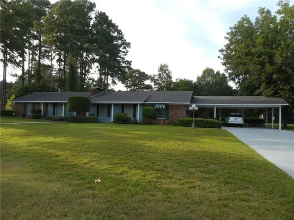 504 Herrington Dr, Springhill, LA 71075