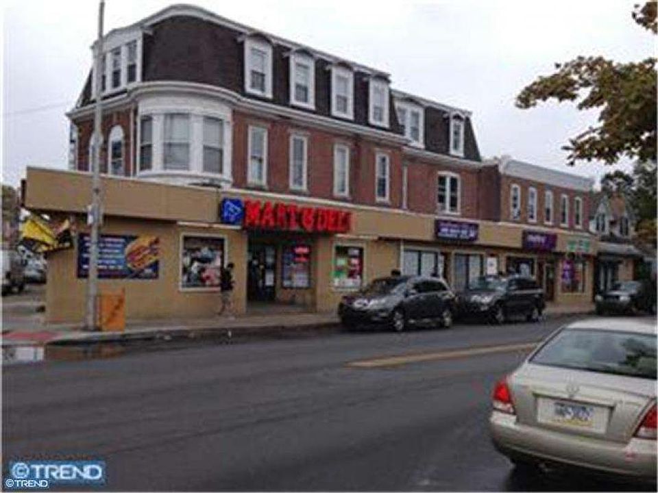 2nd image of 2027 Edgmont Ave
