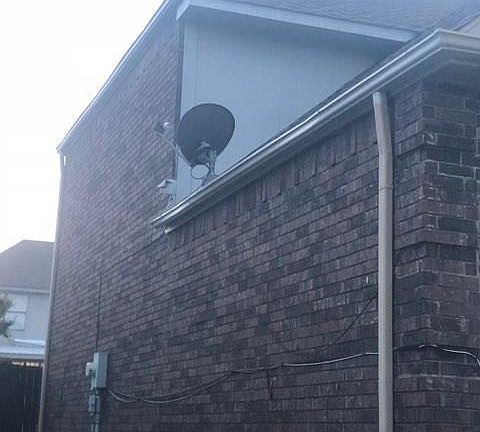 3rd image of 1725 Hillside Dr