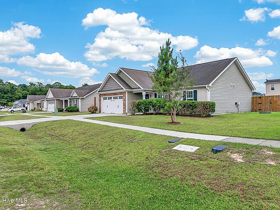 3rd image of 210 Riverstone Ct