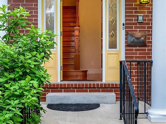 2nd image of 4037 McRee Ave