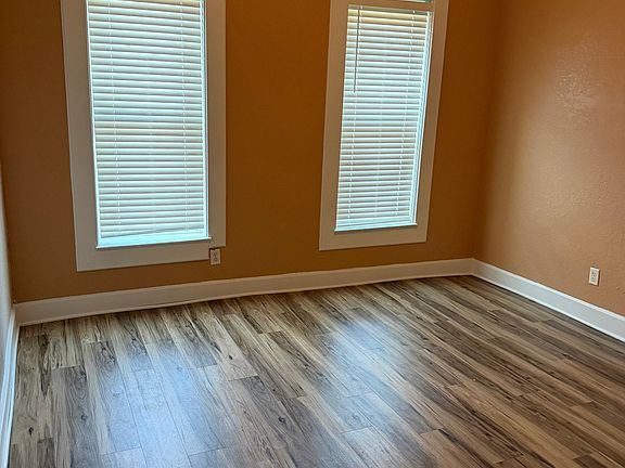 3rd image of 460 Loras Blvd #1