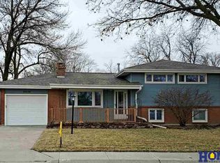 10530 N 146th St, Waverly, NE 68462